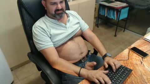 Oscar online show from October 2025 06:10:01 PM