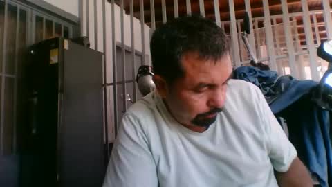 oscarjhe3512 online show from November 2025 03:12:01 PM