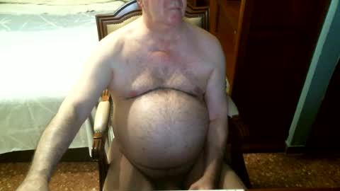 Snapshot of oscarw chatting on July 2026 04:12:01 PM Oscar online show from July 2026 04:12:01 PM