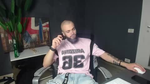 OscarWills online show from June 2026 05:31:02 AM