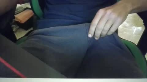 Snapshot of oshaka chatting on May 2026 08:21:02 AM HappyGrower online show from May 2026 08:21:02 AM