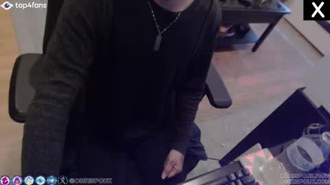 Snapshot of osirisbad chatting on January 2025 09:35:02 PM osirisbad online show from January 2025 09:35:02 PM