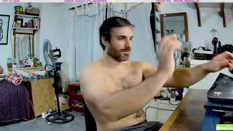 Osito Blanco online show from March 2026 11:41:01 PM