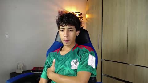 ostin 18hot online show from December 2024 12:45:02 AM