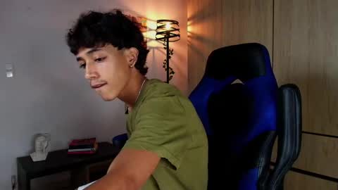 ostin 18hot online show from February 2025 01:22:01 AM