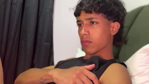 ostin 18hot online show from February 2026 03:25:02 AM