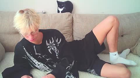 Ostin online show from December 2024 08:41:02 AM