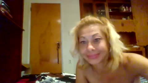 Snapshot of otherroomladycc chatting on September 2025 09:25:02 PM otherroomladycc online show from September 2025 09:25:02 PM