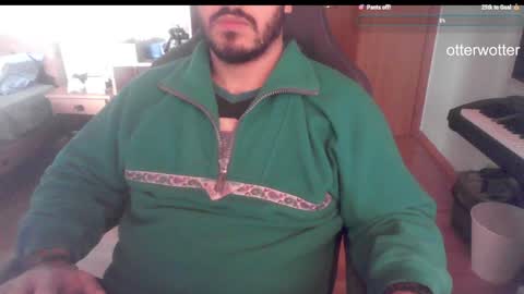 Snapshot of otterwotter chatting on December 2024 10:12:02 AM Wotter online show from December 2024 10:12:02 AM