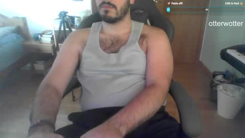 Snapshot of otterwotter chatting on January 2025 01:43:01 PM Wotter online show from January 2025 01:43:01 PM