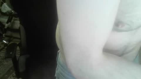 ouinnybis195625 online show from January 2025 02:13:01 PM