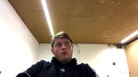 outflayd online show from December 2025 04:14:02 PM