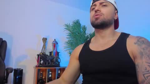 Maximus Owen online show from October 2025 11:12:02 PM