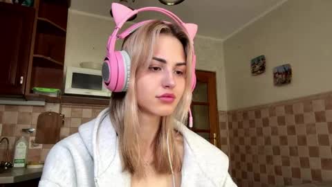 Snapshot of ozellagranville chatting on May 2026 06:19:02 AM Eva online show from May 2026 06:19:02 AM