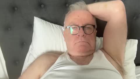 ozhairybearxxxx online show from December 2024 01:50:01 AM