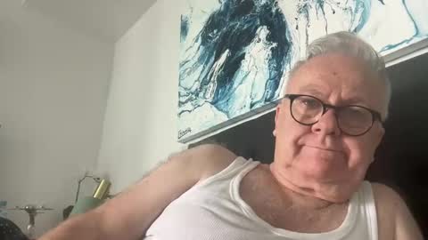 ozhairybearxxxx online show from January 2025 03:27:02 AM