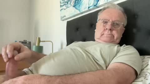 Snapshot of ozhairybearxxxx chatting on July 2026 02:47:01 AM ozhairybearxxxx online show from July 2026 02:47:01 AM