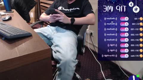 Snapshot of ozilla0699 chatting on December 2024 05:55:01 AM ozilla0699 online show from December 2024 05:55:01 AM