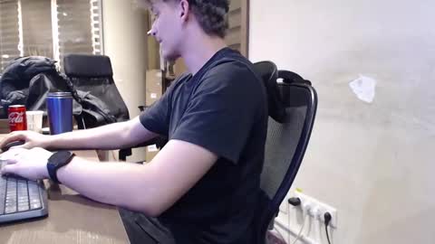 Snapshot of ozilla0699 chatting on January 2025 04:00:01 AM ozilla0699 online show from January 2025 04:00:01 AM