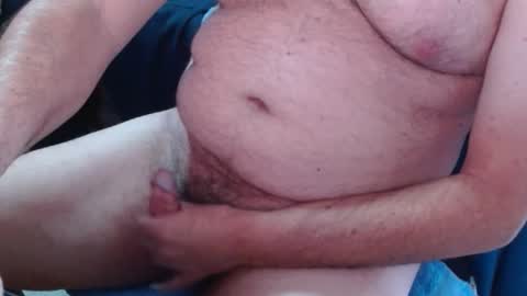 Snapshot of ozzieozzieoi chatting on September 2025 02:37:01 AM HairyolOz online show from September 2025 02:37:01 AM