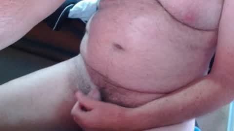 Snapshot of ozzieozzieoi chatting on December 2025 01:54:01 AM HairyolOz online show from December 2025 01:54:01 AM