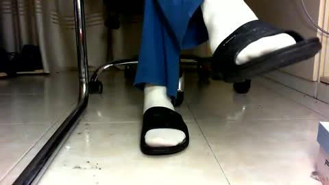 Pablo Meness online show from December 2024 08:07:01 PM