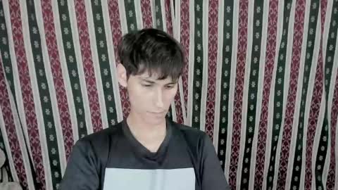 Snapshot of paimon_goetia chatting on May 2026 01:11:01 AM Alexander Grigori online show from May 2026 01:11:01 AM