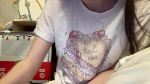 paisleysnowxo online show from March 2025 05:24:02 AM