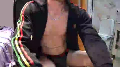 Snapshot of pajarito358 chatting on March 2026 09:24:02 AM Pajarito lindo online show from March 2026 09:24:02 AM