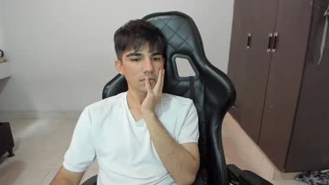 Snapshot of pakun_ chatting on December 2024 06:39:01 PM pakun_ online show from December 2024 06:39:01 PM