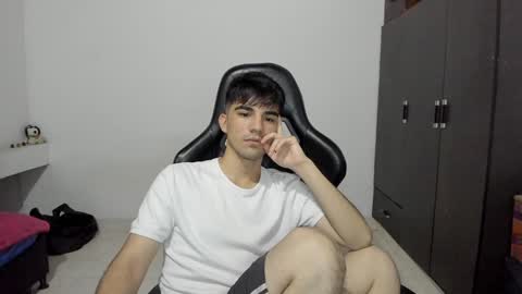 Snapshot of pakun_ chatting on December 2024 01:12:01 AM pakun_ online show from December 2024 01:12:01 AM