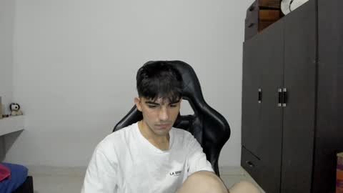 Snapshot of pakun_ chatting on December 2024 01:27:01 AM pakun_ online show from December 2024 01:27:01 AM