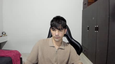Snapshot of pakun_ chatting on January 2025 11:22:02 PM pakun_ online show from January 2025 11:22:02 PM