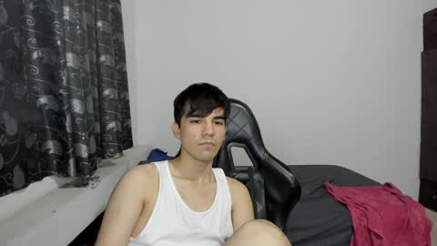 Snapshot of pakun_ chatting on January 2025 11:43:01 PM pakun_ online show from January 2025 11:43:01 PM