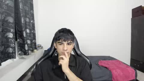 Snapshot of pakun_ chatting on March 2025 01:32:02 AM pakun_ online show from March 2025 01:32:02 AM