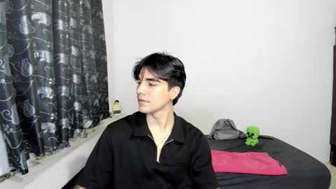 Snapshot of pakun_ chatting on October 2025 01:48:02 AM pakun_ online show from October 2025 01:48:02 AM