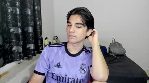 pakun_ online show from November 2025 03:17:01 AM