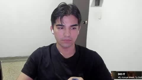 Snapshot of pakun_ chatting on April 2026 06:38:01 PM pakun_ online show from April 2026 06:38:01 PM