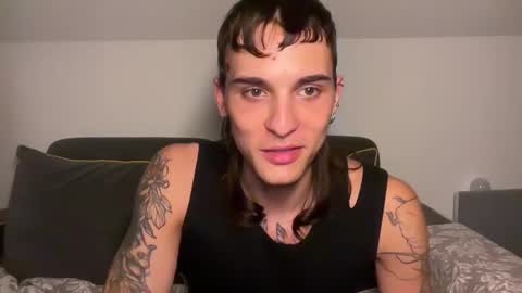 Ayden online show from October 2025 10:10:02 PM