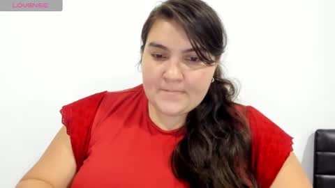 Mia online show from January 2025 02:08:02 AM