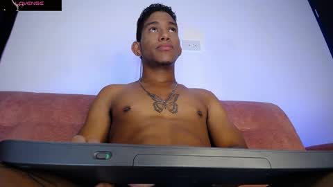 Palo Santo online show from April 2026 07:53:02 AM