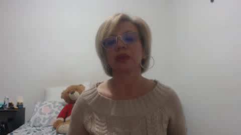 Snapshot of paloma_martin chatting on January 2025 11:50:01 PM paloma online show from January 2025 11:50:01 PM