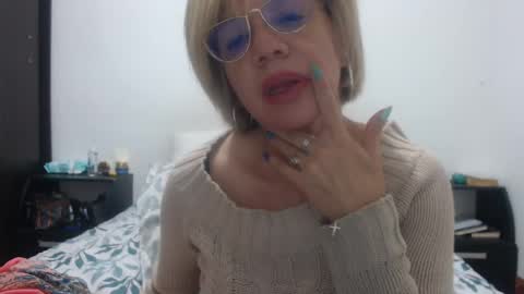 Snapshot of paloma_martin chatting on January 2025 03:01:02 AM paloma online show from January 2025 03:01:02 AM