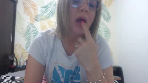 Snapshot of paloma_martin chatting on September 2025 11:39:02 PM paloma online show from September 2025 11:39:02 PM