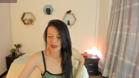 Paloma  online show from October 2025 07:58:02 PM