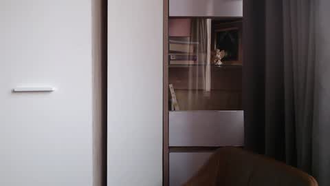 BABE online show from November 2025 06:23:02 AM