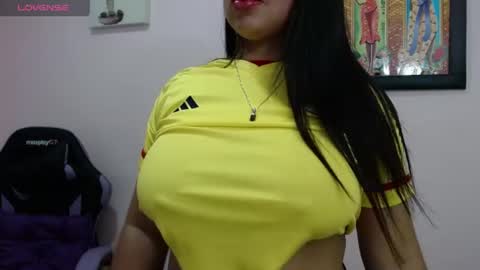 Snapshot of pamela_claus chatting on June 2026 07:02:01 PM Pamela Claus online show from June 2026 07:02:01 PM