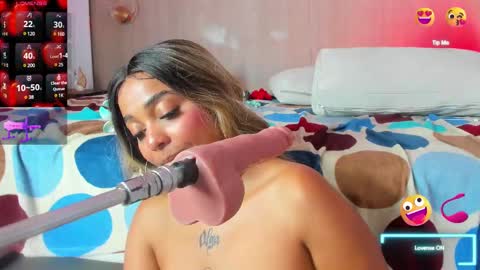 Snapshot of pamela_west chatting on February 2025 12:10:01 AM Pamela West online show from February 2025 12:10:01 AM