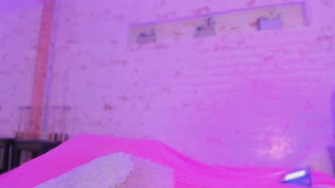 Snapshot of pamela_west chatting on December 2025 07:19:02 PM Pamela West online show from December 2025 07:19:02 PM