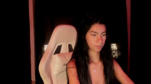 Snapshot of pamelaascott chatting on May 2026 04:18:01 AM P A M online show from May 2026 04:18:01 AM